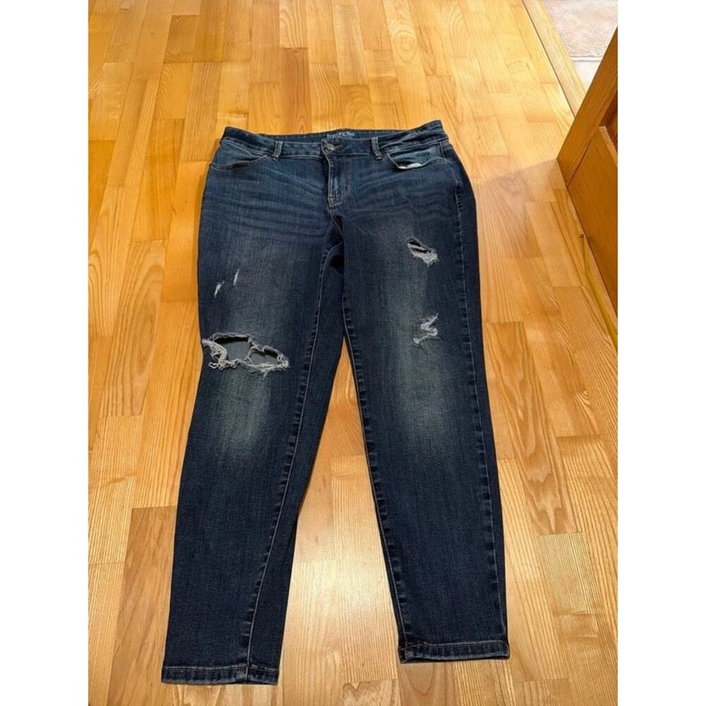 Women’s Jeans - Maurice’s Mid Rise Distressed - XL Short 27” inseam